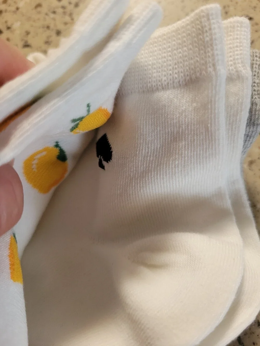 3-Pk Kate Spade New York Lemon Print, Spades Quarter Socks Womens Shoe Size 4-10